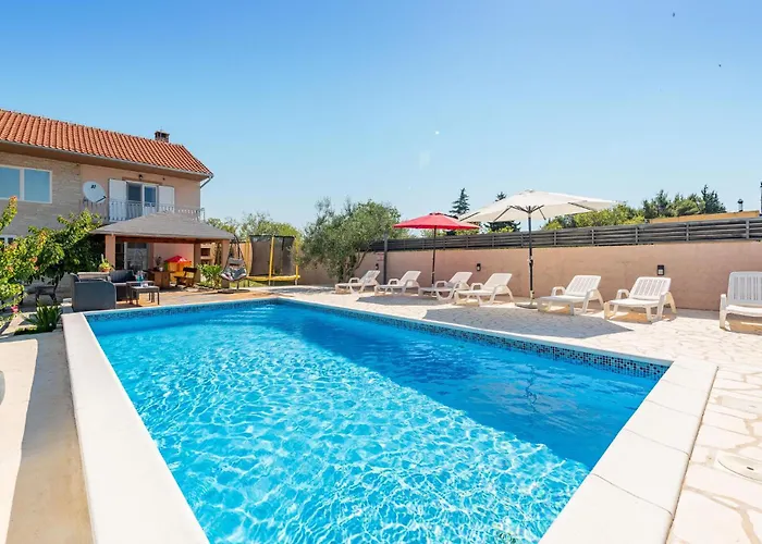 Σπίτι διακοπών 4 Bedroom Gorgeous In Lisicic *