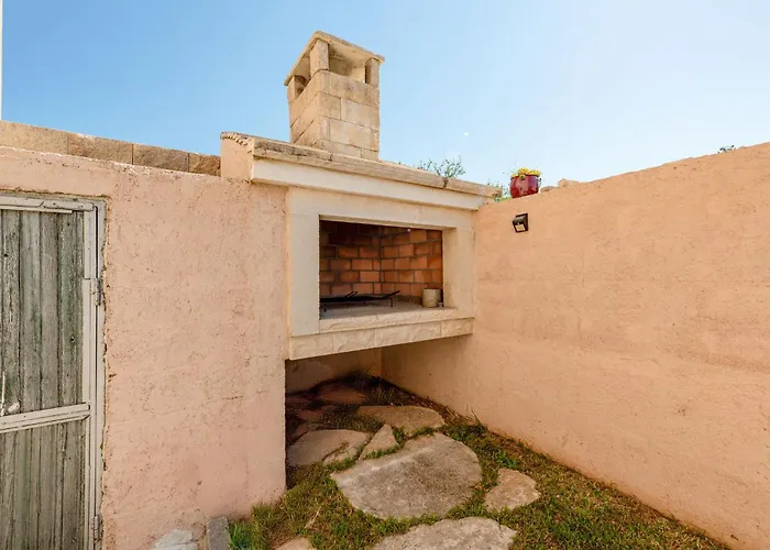 4 Bedroom Gorgeous In Lisicic * Lisicici