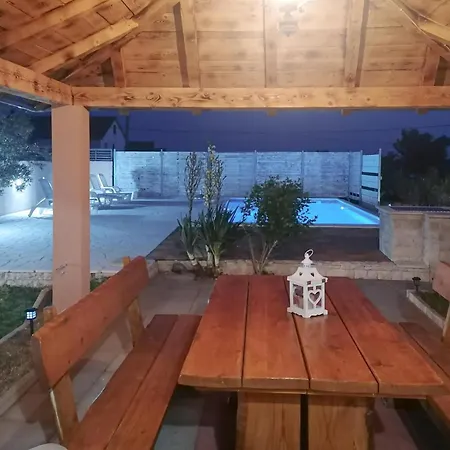 Amazing In Lisicic With Outdoor Swimming Pool * Lisicici