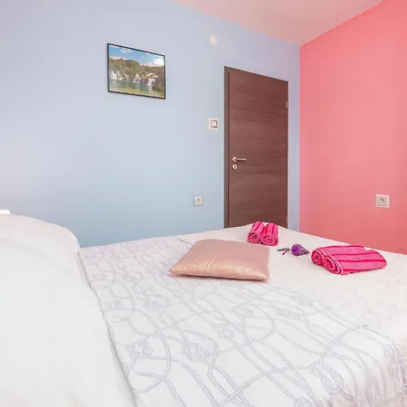 Amazing In Lisicic With Outdoor Swimming Pool Holiday home Lisicici