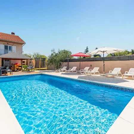 Holiday home Amazing In Lisicic With Outdoor Swimming Pool *