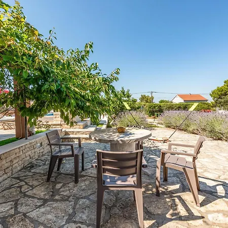 Holiday home Amazing In Lisicic With Outdoor Swimming Pool
