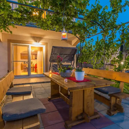 Holiday home Amazing In Lisicic With Outdoor Swimming Pool *